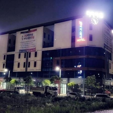 Pyeongtaek Godeok Rich Stay Hotel Luaran gambar