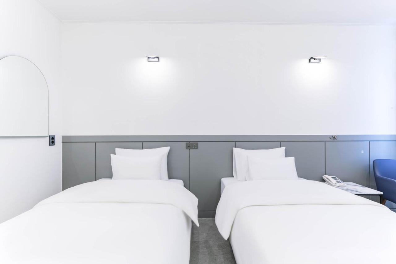 Pyeongtaek Godeok Rich Stay Hotel Luaran gambar